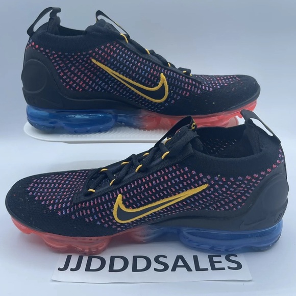 Nike Air Vapormax 2021 Flyknit Gradient Black DV2198-001 GS 5Y/Women's Size 6.5 - Picture 2 of 9
